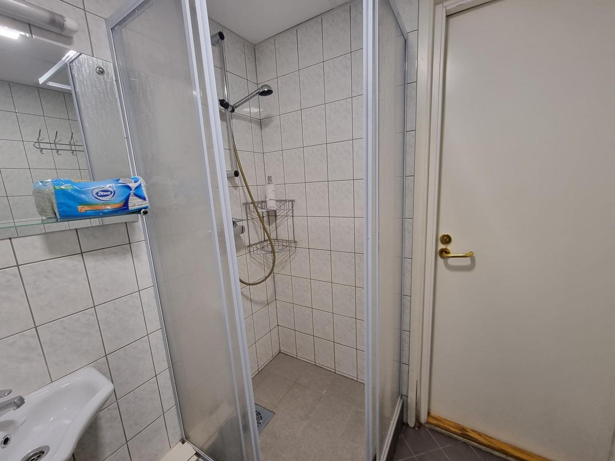 Room Near City Center Harbour Tallinn Extérieur photo