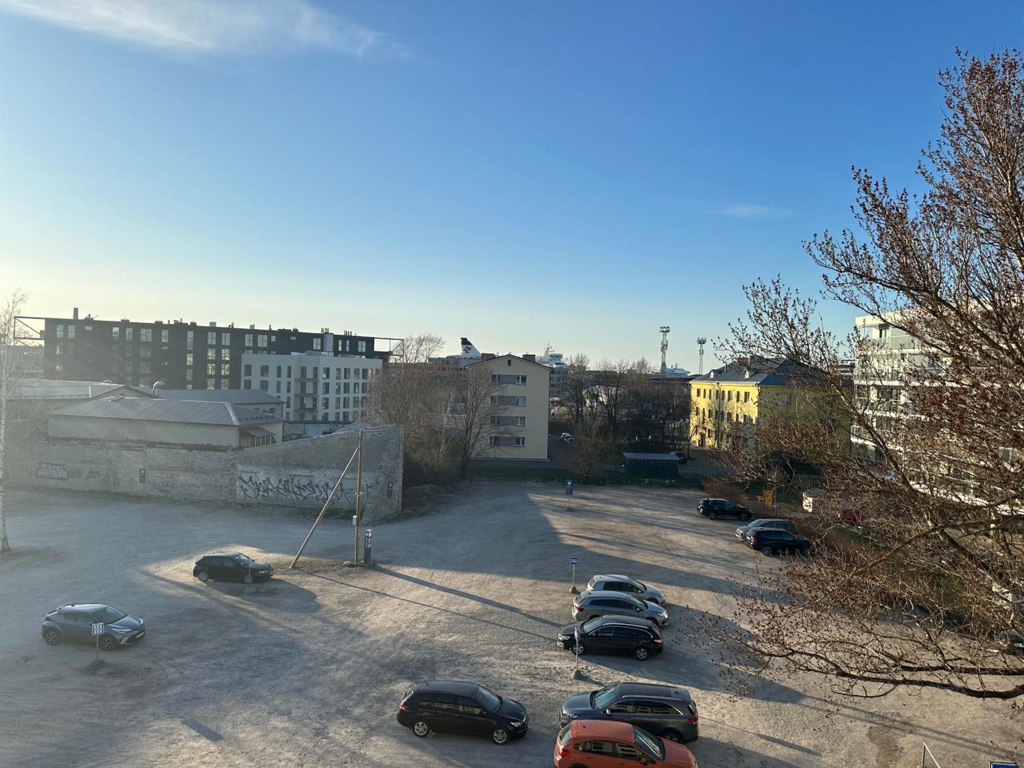 Room Near City Center Harbour Tallinn Extérieur photo